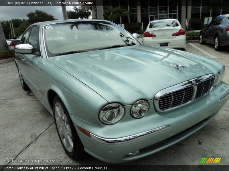 Seafrost Metallic / Sand 2004 Jaguar XJ Vanden Plas