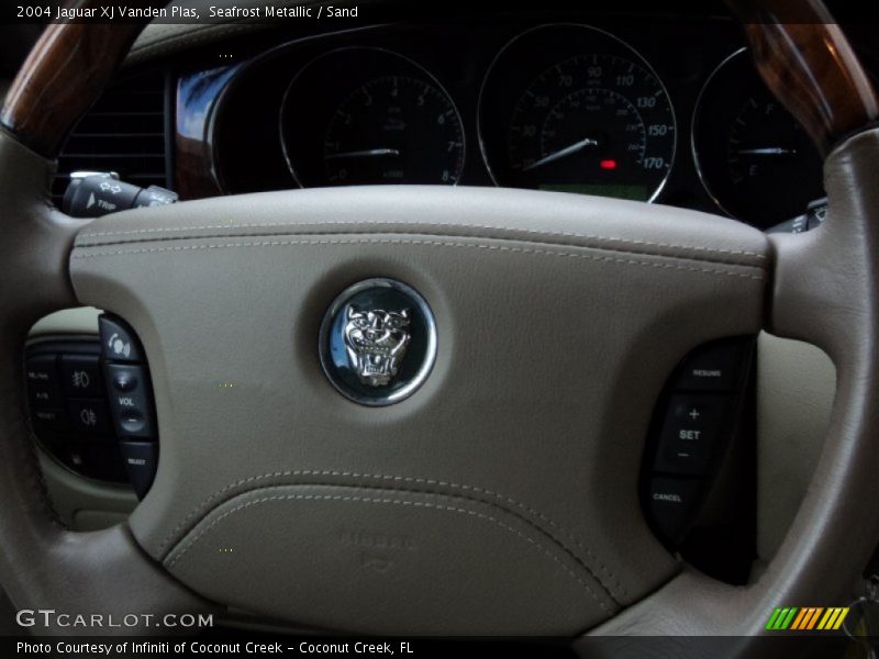 Seafrost Metallic / Sand 2004 Jaguar XJ Vanden Plas