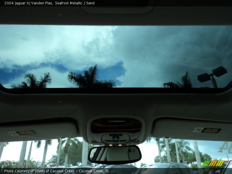 Seafrost Metallic / Sand 2004 Jaguar XJ Vanden Plas