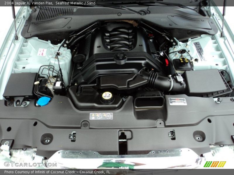  2004 XJ Vanden Plas Engine - 4.2 Liter DOHC 32-Valve V8