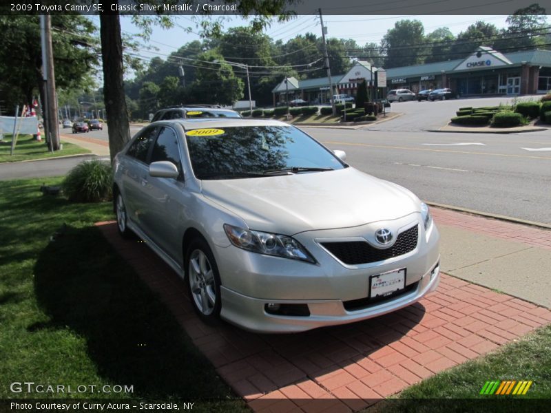 Classic Silver Metallic / Charcoal 2009 Toyota Camry SE