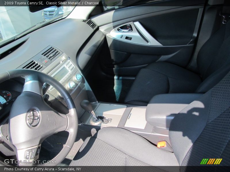Classic Silver Metallic / Charcoal 2009 Toyota Camry SE