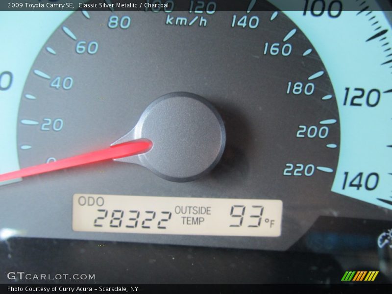 Classic Silver Metallic / Charcoal 2009 Toyota Camry SE