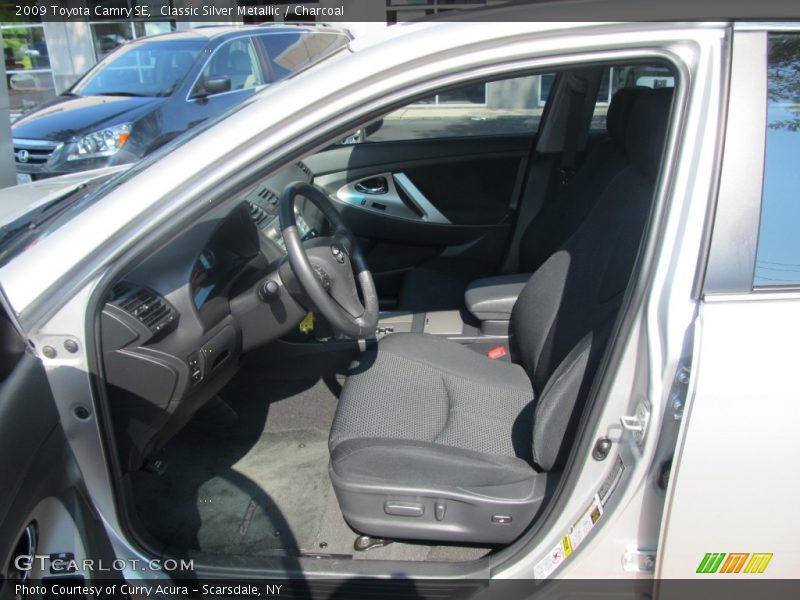 Classic Silver Metallic / Charcoal 2009 Toyota Camry SE