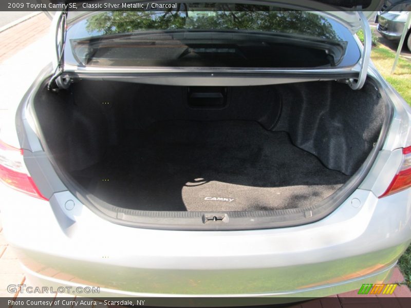 Classic Silver Metallic / Charcoal 2009 Toyota Camry SE