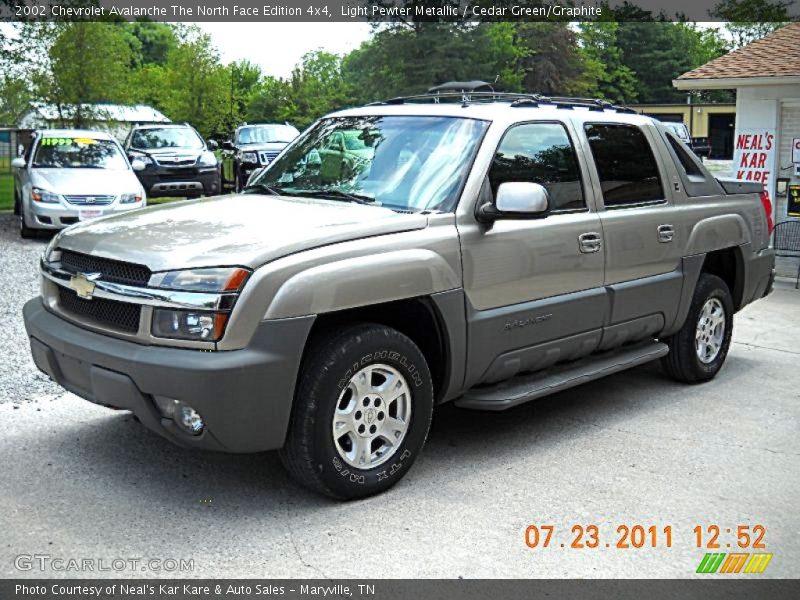 Light Pewter Metallic / Cedar Green/Graphite 2002 Chevrolet Avalanche The North Face Edition 4x4