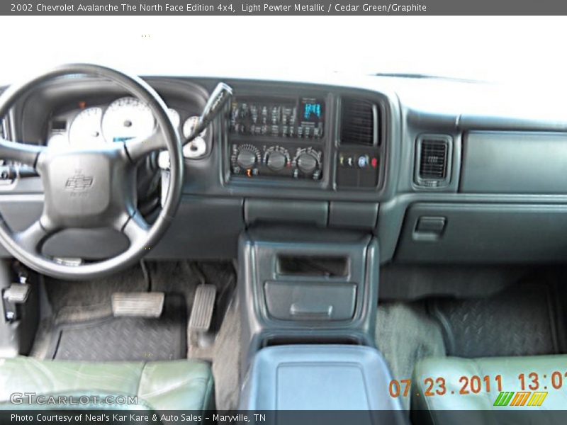 Light Pewter Metallic / Cedar Green/Graphite 2002 Chevrolet Avalanche The North Face Edition 4x4