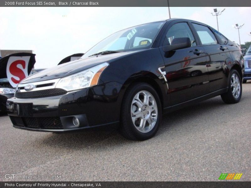 Black / Charcoal Black 2008 Ford Focus SES Sedan
