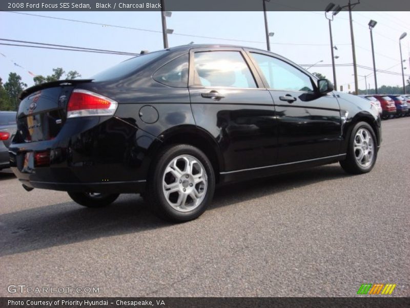 Black / Charcoal Black 2008 Ford Focus SES Sedan