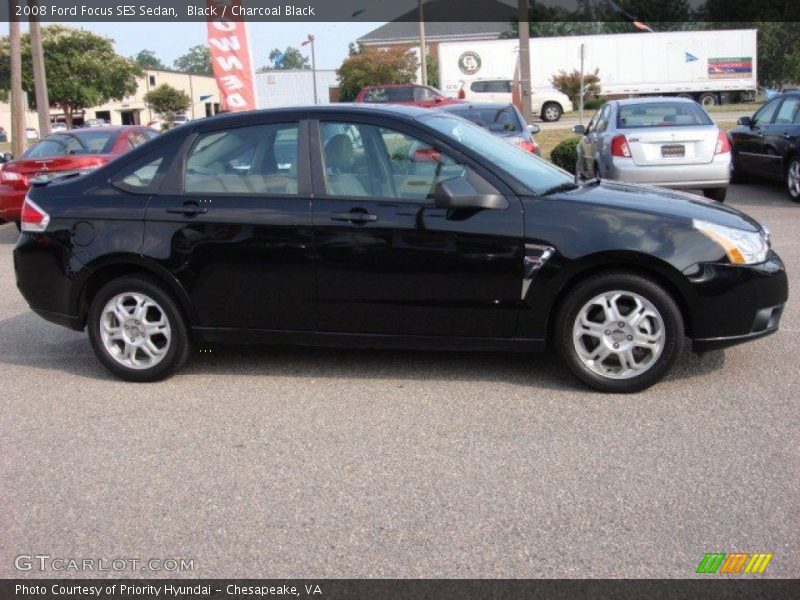 Black / Charcoal Black 2008 Ford Focus SES Sedan