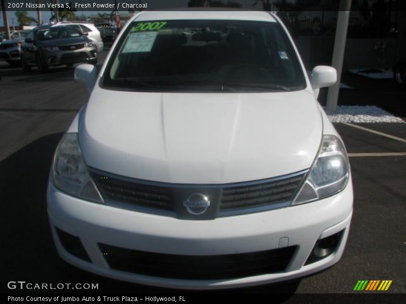 Fresh Powder / Charcoal 2007 Nissan Versa S