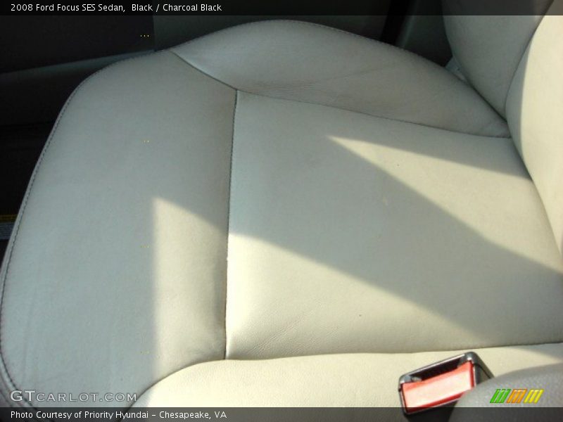 Black / Charcoal Black 2008 Ford Focus SES Sedan