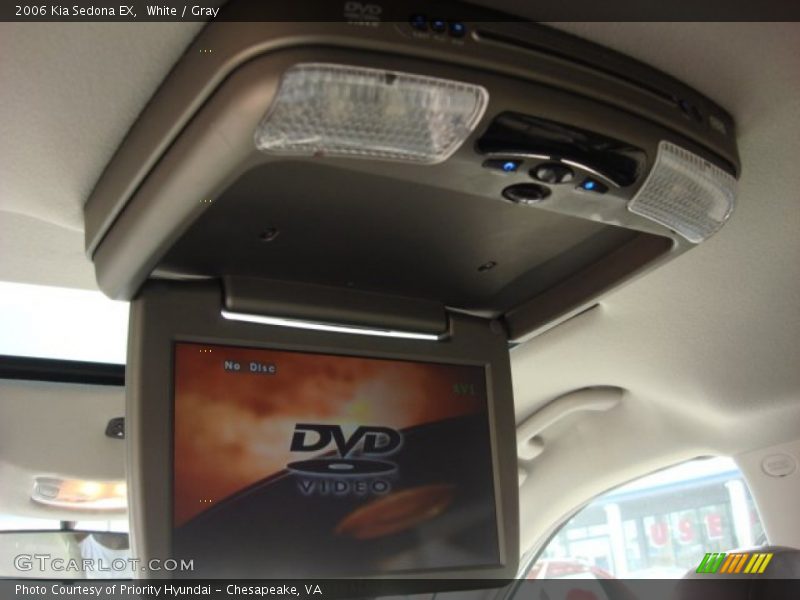 White / Gray 2006 Kia Sedona EX