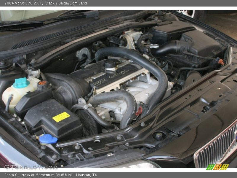  2004 V70 2.5T Engine - 2.5 Liter Turbocharged DOHC 20-Valve 5 Cylinder