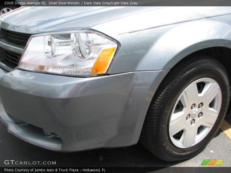 Silver Steel Metallic / Dark Slate Gray/Light Slate Gray 2008 Dodge Avenger SE
