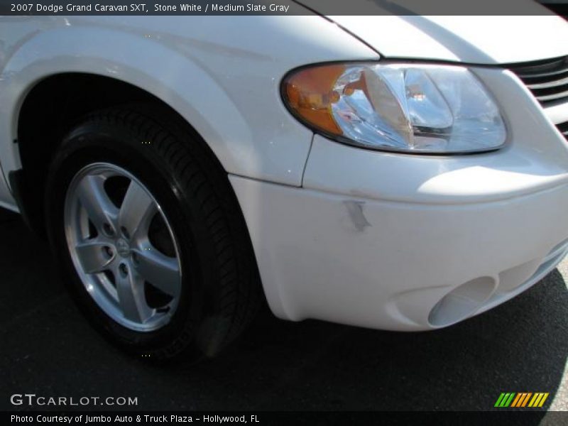 Stone White / Medium Slate Gray 2007 Dodge Grand Caravan SXT