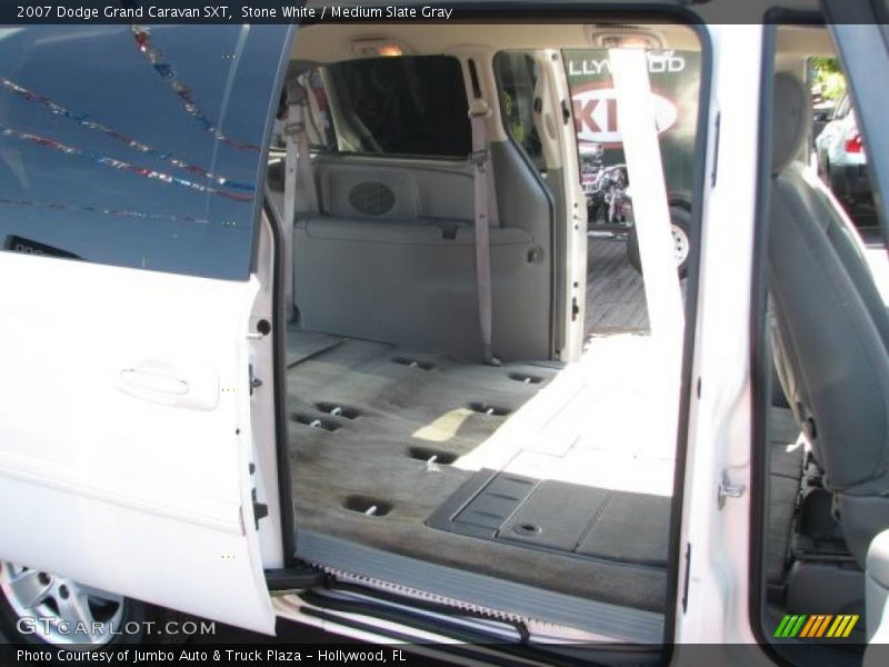 Stone White / Medium Slate Gray 2007 Dodge Grand Caravan SXT