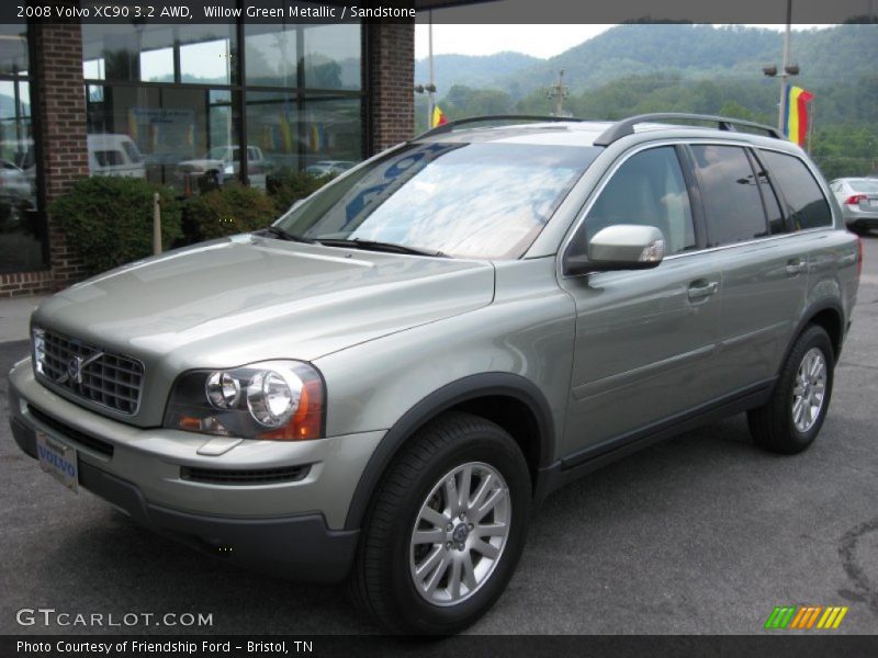 Front 3/4 View of 2008 XC90 3.2 AWD