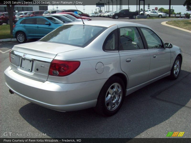 Silver Platinum / Grey 2005 Saturn L Series L300 Sedan