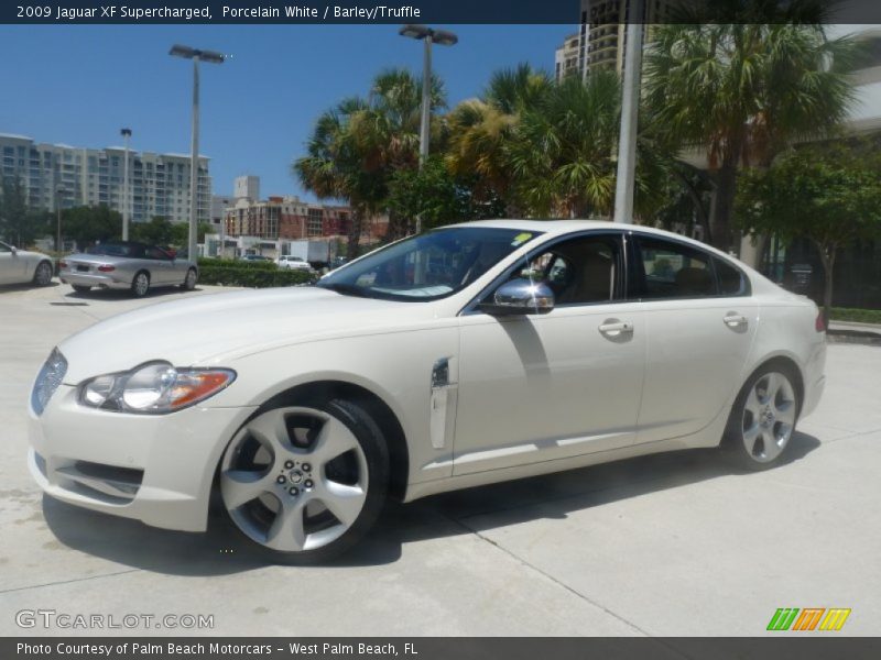 Porcelain White / Barley/Truffle 2009 Jaguar XF Supercharged