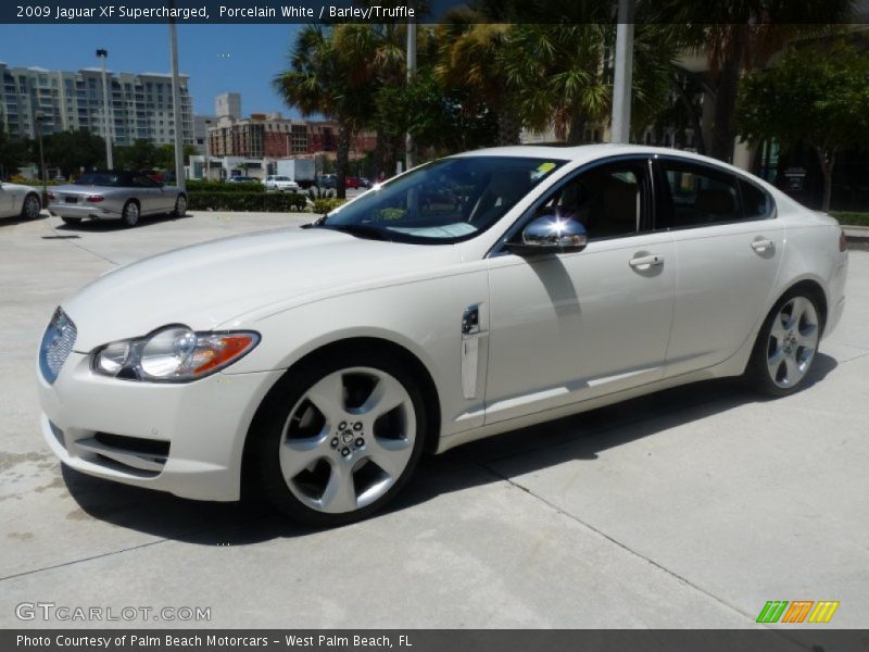 Porcelain White / Barley/Truffle 2009 Jaguar XF Supercharged