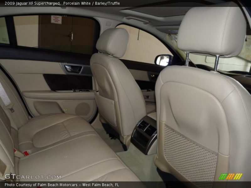 Porcelain White / Barley/Truffle 2009 Jaguar XF Supercharged