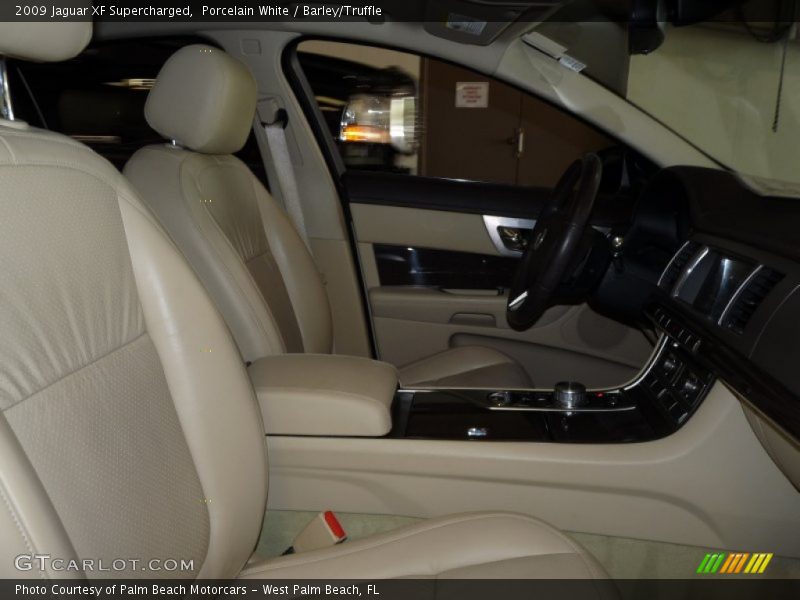 Porcelain White / Barley/Truffle 2009 Jaguar XF Supercharged