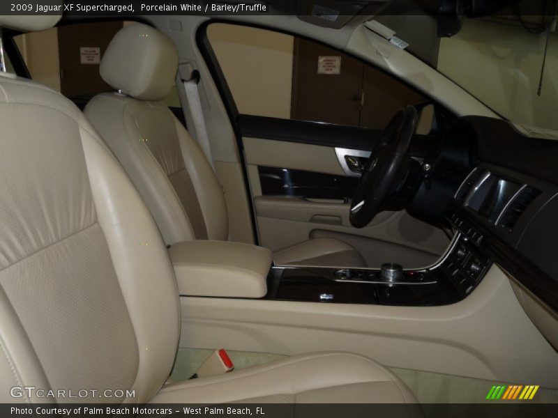 Porcelain White / Barley/Truffle 2009 Jaguar XF Supercharged