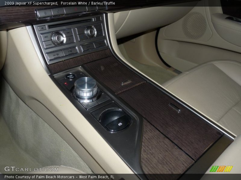 Porcelain White / Barley/Truffle 2009 Jaguar XF Supercharged