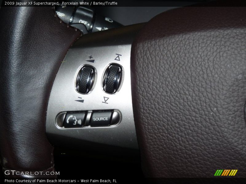Porcelain White / Barley/Truffle 2009 Jaguar XF Supercharged