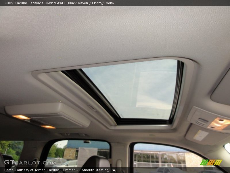 Sunroof of 2009 Escalade Hybrid AWD