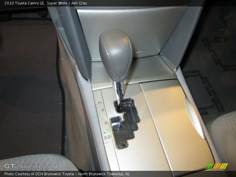 Super White / Ash Gray 2010 Toyota Camry LE