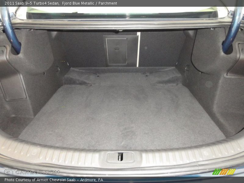  2011 9-5 Turbo4 Sedan Trunk