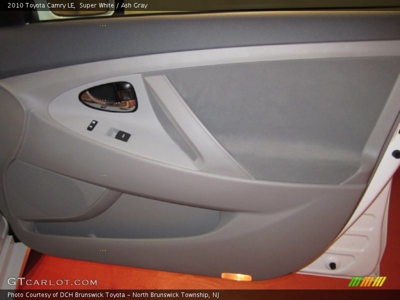 Super White / Ash Gray 2010 Toyota Camry LE
