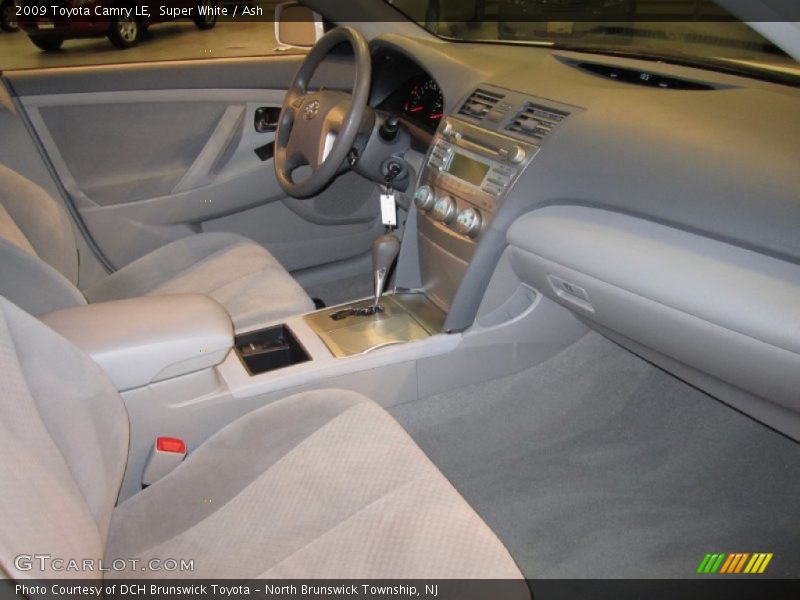 Super White / Ash 2009 Toyota Camry LE