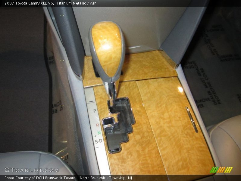 Titanium Metallic / Ash 2007 Toyota Camry XLE V6