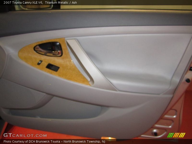 Titanium Metallic / Ash 2007 Toyota Camry XLE V6