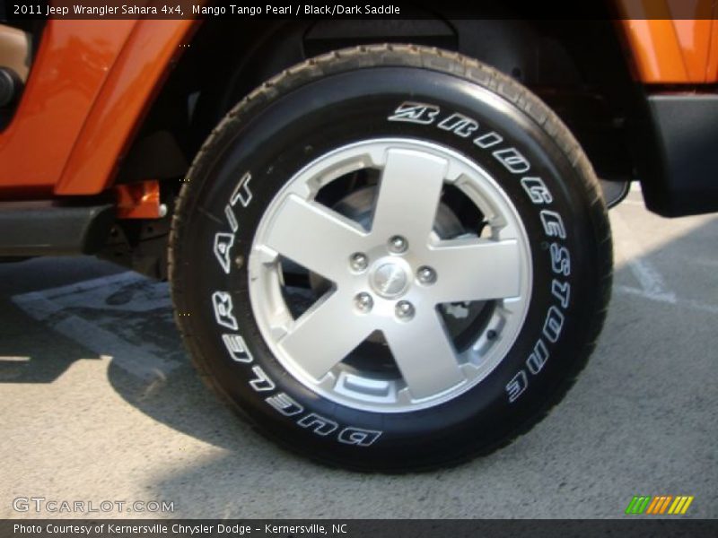 Mango Tango Pearl / Black/Dark Saddle 2011 Jeep Wrangler Sahara 4x4