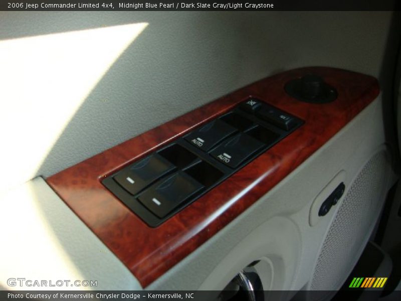 Midnight Blue Pearl / Dark Slate Gray/Light Graystone 2006 Jeep Commander Limited 4x4