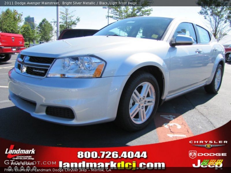 Bright Silver Metallic / Black/Light Frost Beige 2011 Dodge Avenger Mainstreet