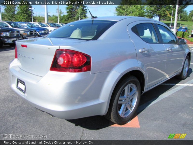 Bright Silver Metallic / Black/Light Frost Beige 2011 Dodge Avenger Mainstreet