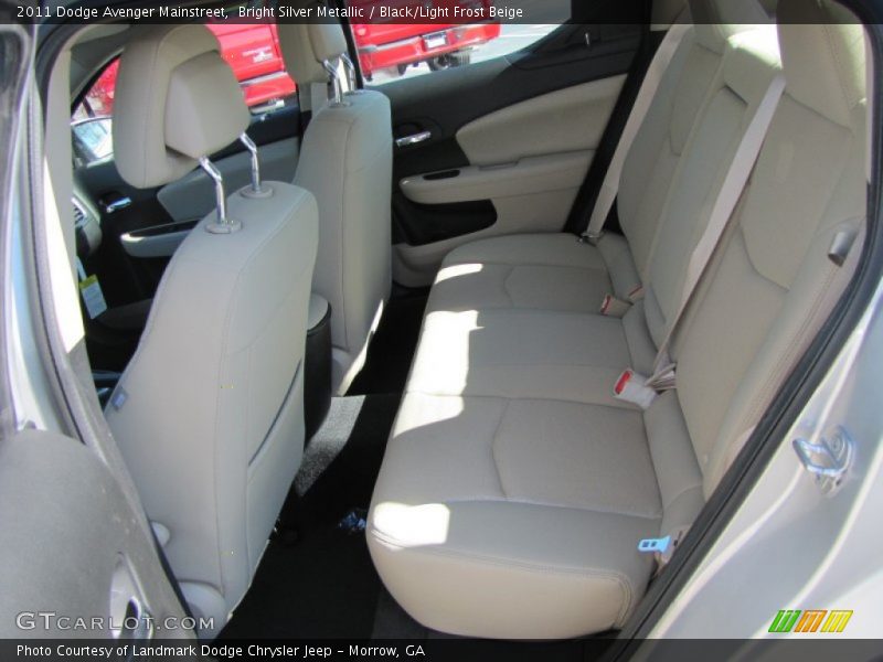 Bright Silver Metallic / Black/Light Frost Beige 2011 Dodge Avenger Mainstreet