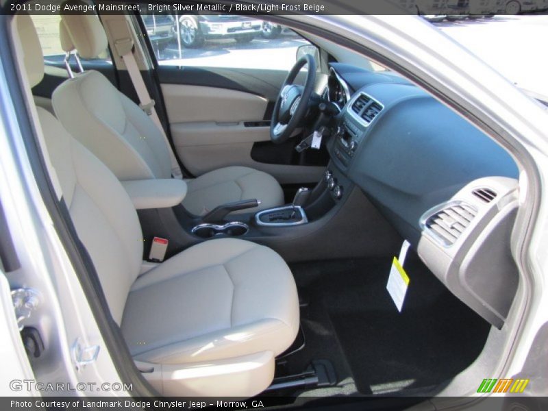 Bright Silver Metallic / Black/Light Frost Beige 2011 Dodge Avenger Mainstreet
