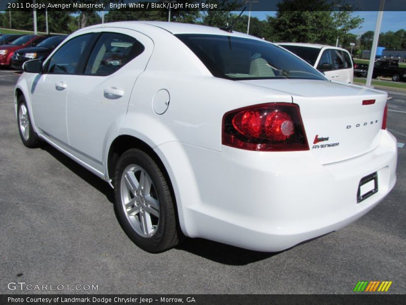 Bright White / Black/Light Frost Beige 2011 Dodge Avenger Mainstreet