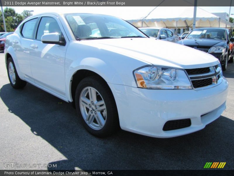 Bright White / Black/Light Frost Beige 2011 Dodge Avenger Mainstreet