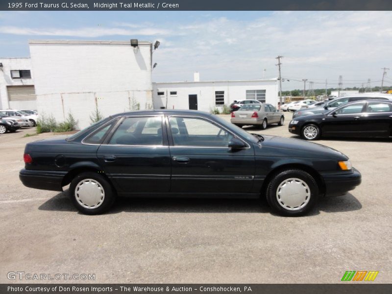 Midnight Teal Metallic / Green 1995 Ford Taurus GL Sedan