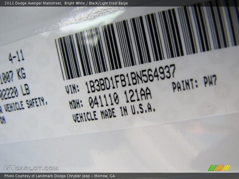 Bright White / Black/Light Frost Beige 2011 Dodge Avenger Mainstreet