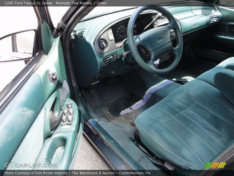 Midnight Teal Metallic / Green 1995 Ford Taurus GL Sedan
