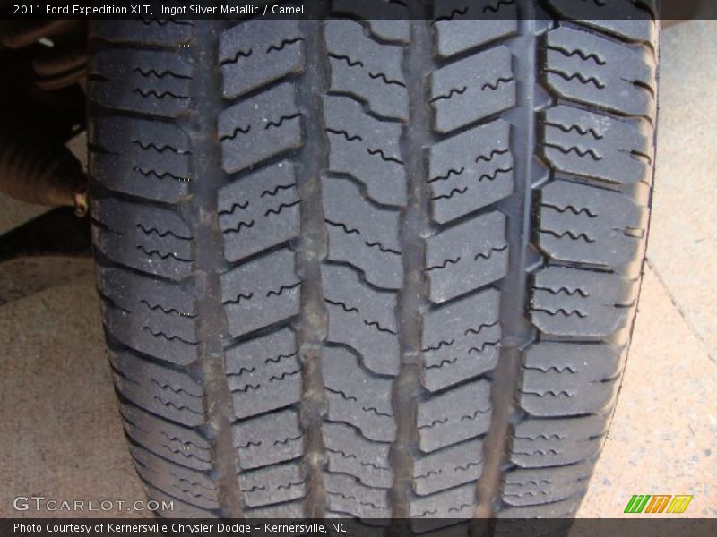 Ingot Silver Metallic / Camel 2011 Ford Expedition XLT