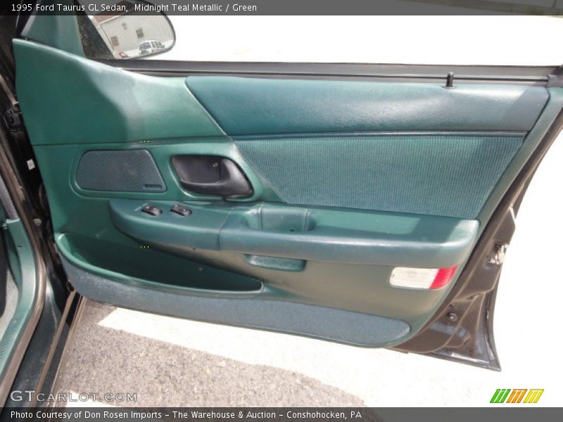 Midnight Teal Metallic / Green 1995 Ford Taurus GL Sedan